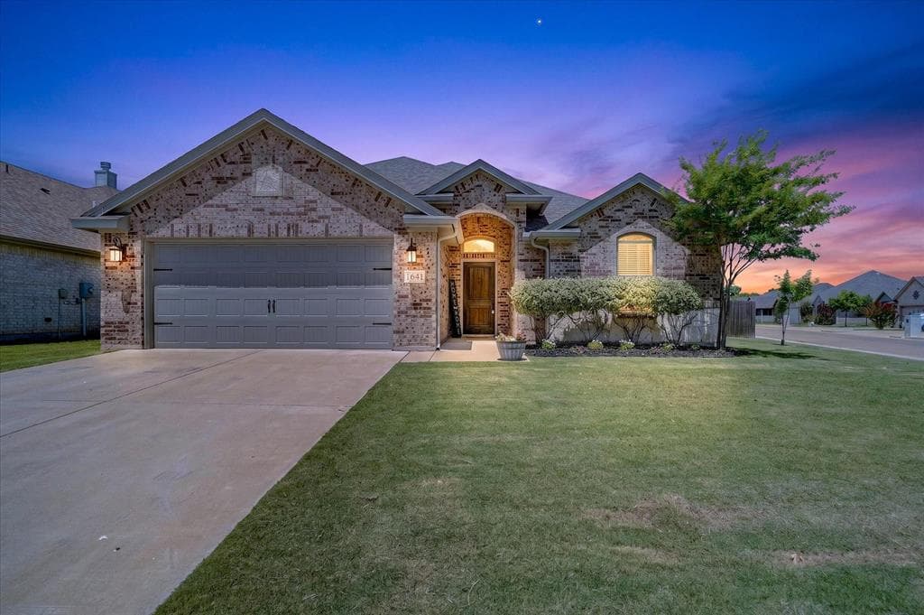 1641 Town Creek Cir