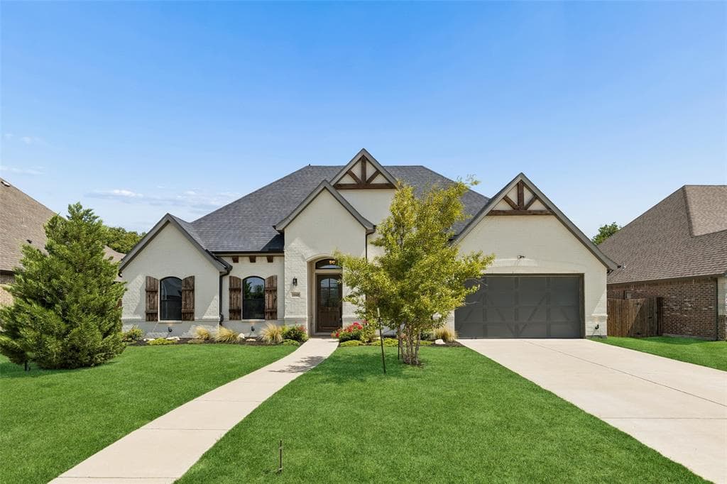 1048 Whisper Willows Dr