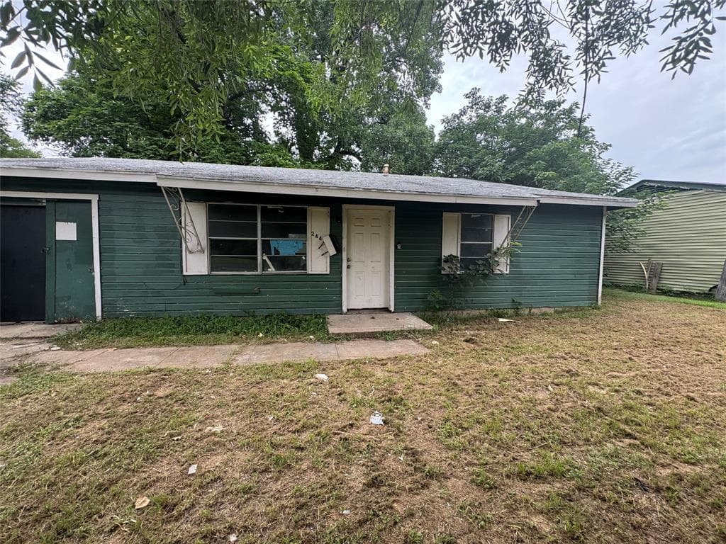 2447 E Pentagon Pkwy
