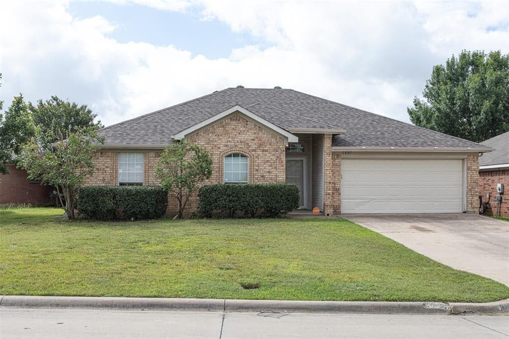 1807 Bertram Dr