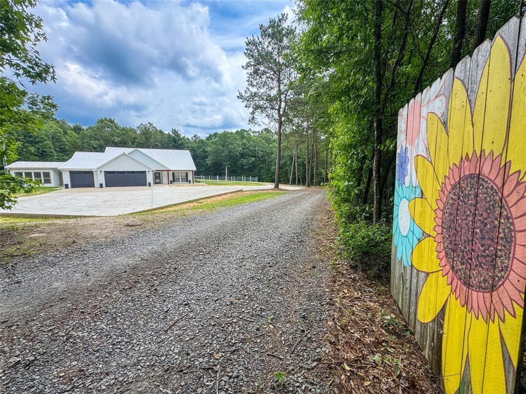 305 County Road 1145