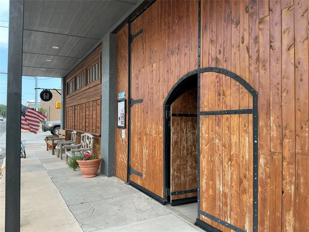 Gallery image 3