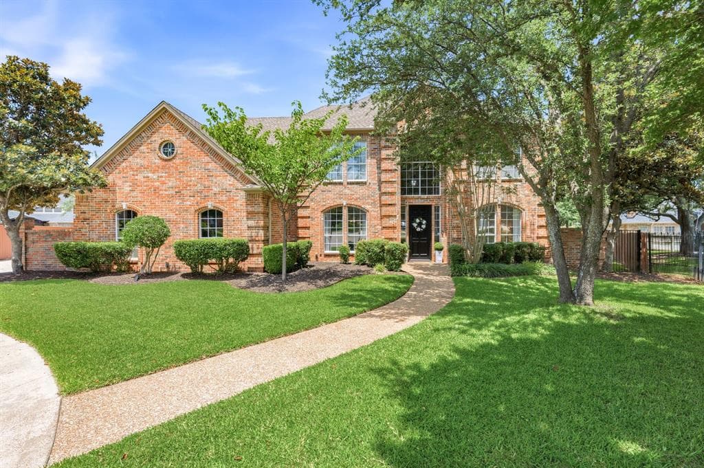 1601 Greenhill Ct