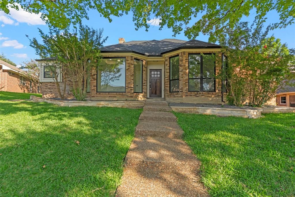 1213 Sycamore Dr