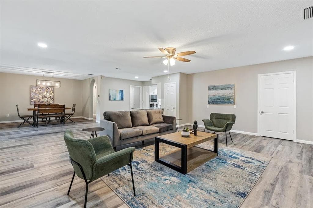 3315 Town Park Dr