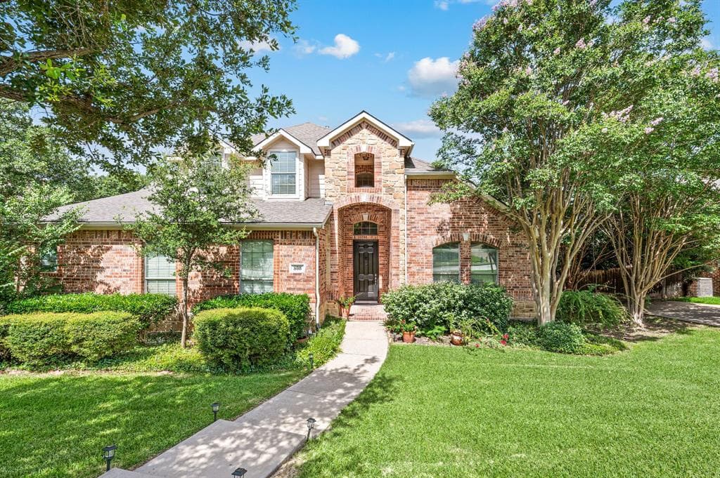 808 Briar Ridge Dr