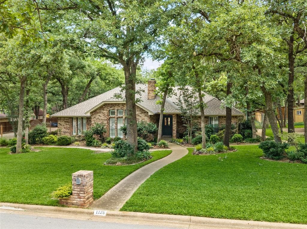 1125 Sunrise Dr