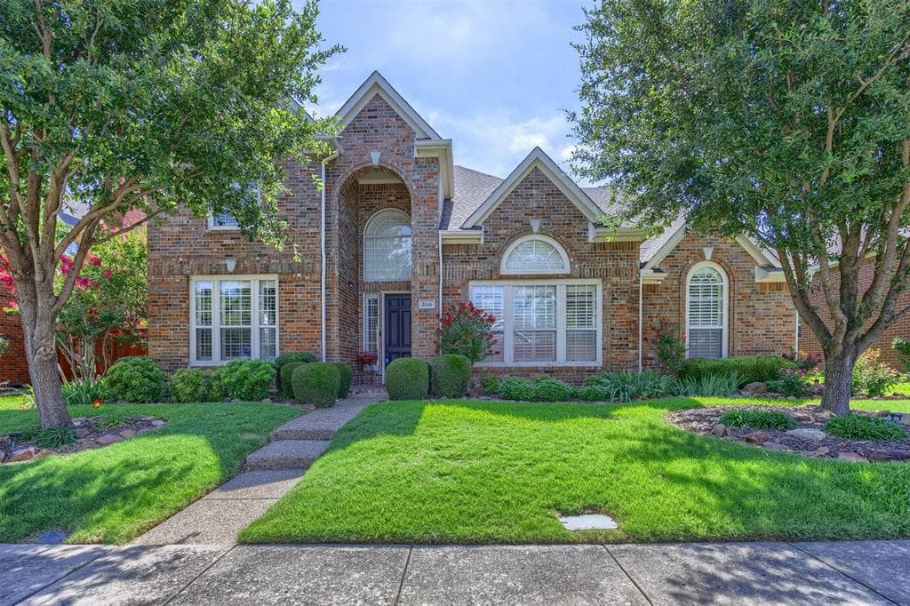 3016 Silverado Dr