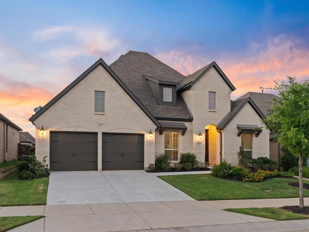 9421 Excursion Dr