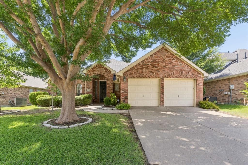 2512 Stone Meadows Dr