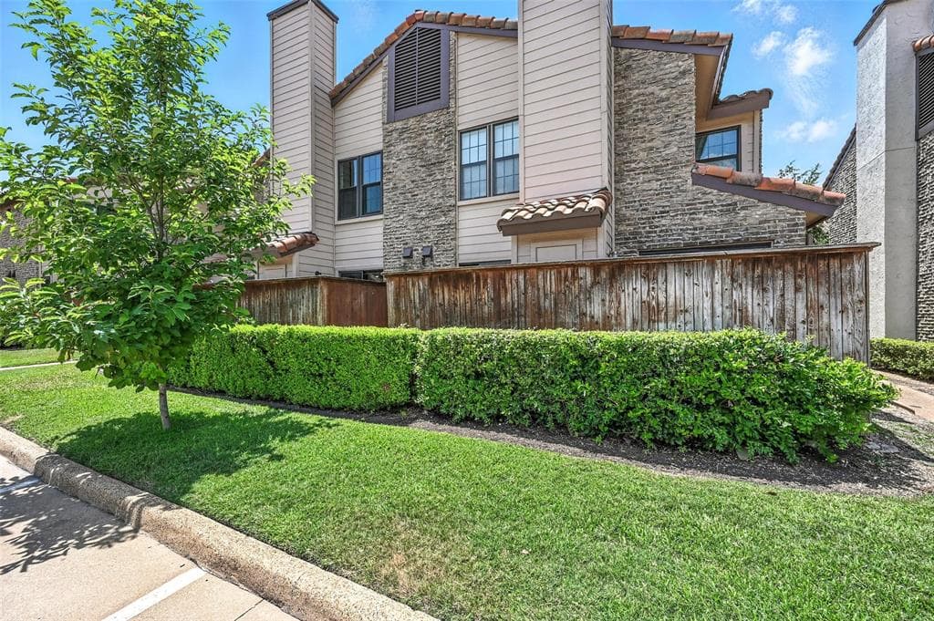 5626 Preston Oaks Rd Apt 22c