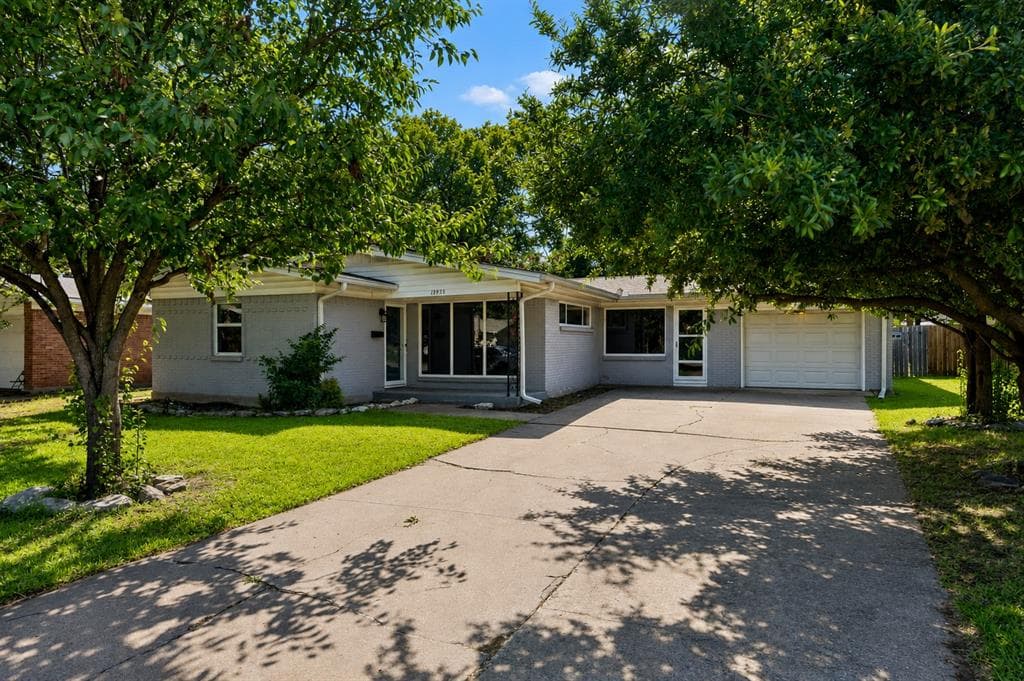 13955 Birchlawn Dr