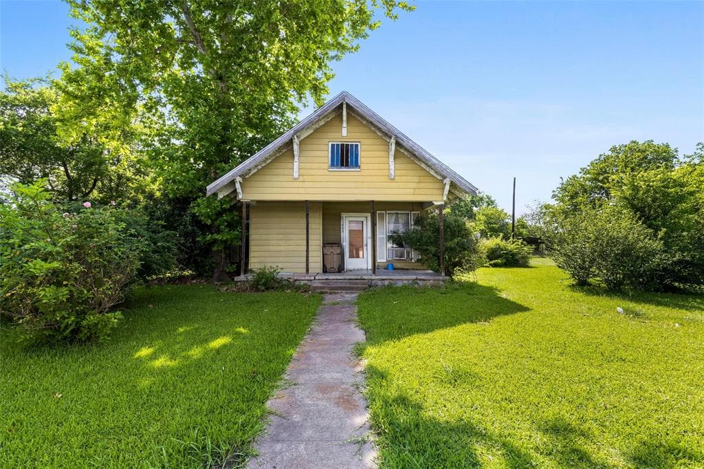 603 Gladys St