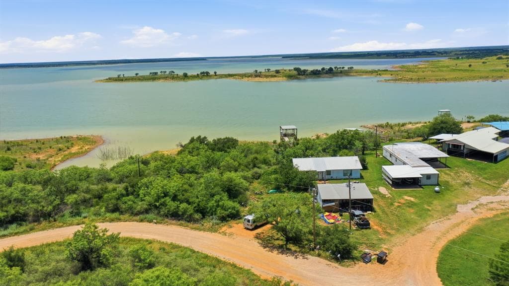 6401 Private Road 2742