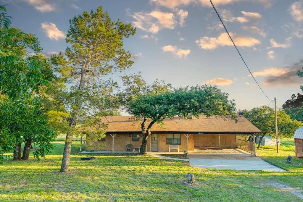 901 County Road 113