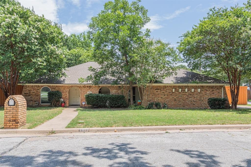 3817 Rustic Forest Trl