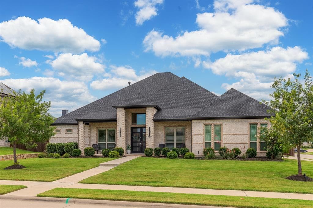 2131 Lassen Dr