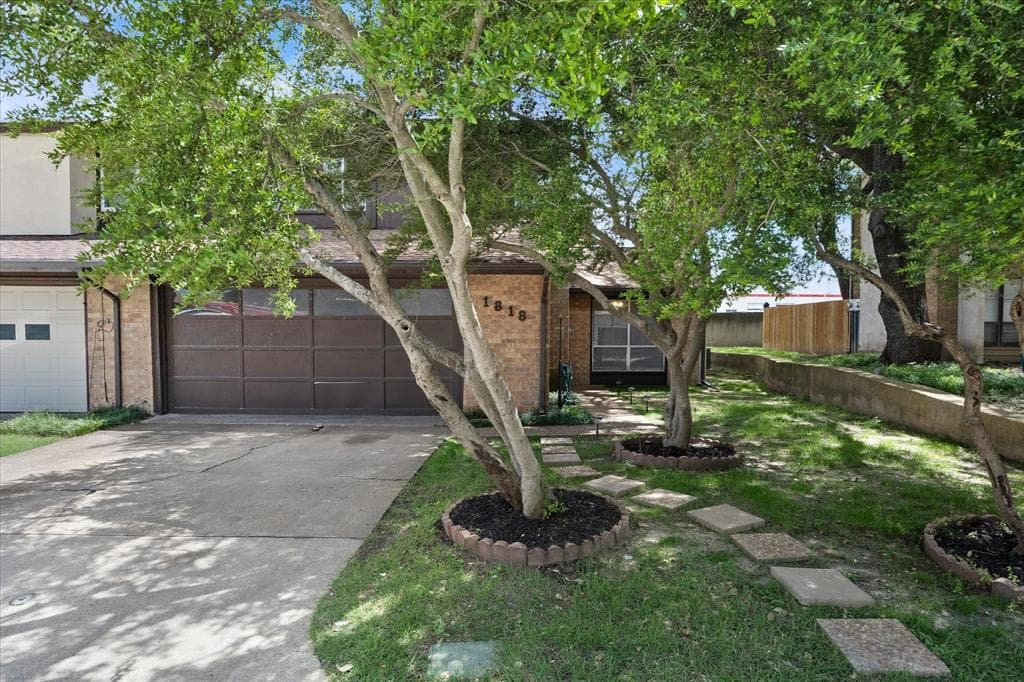 1818 Highbrook Ct