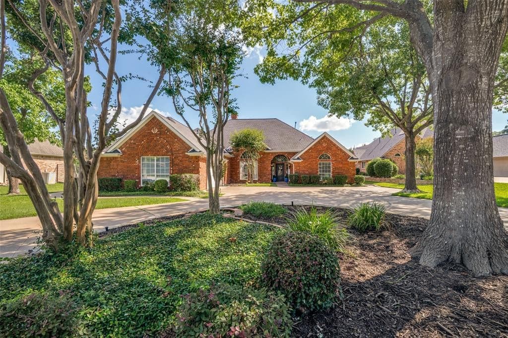 325 Mariah Bay Dr