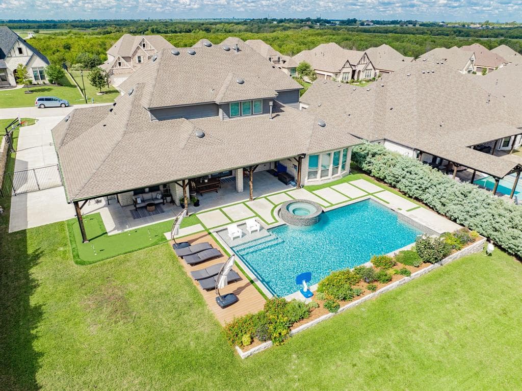 4512 Seney Dr