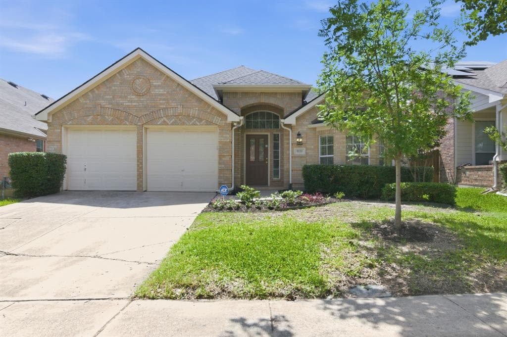 9125 Chardin Park Dr