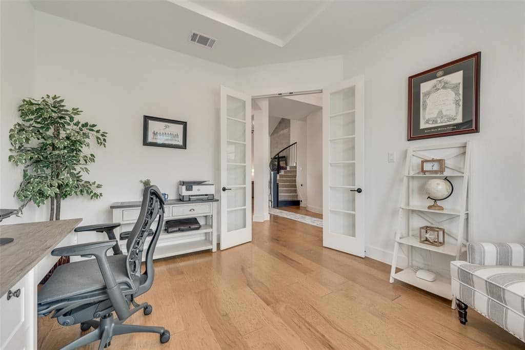 Gallery image 4