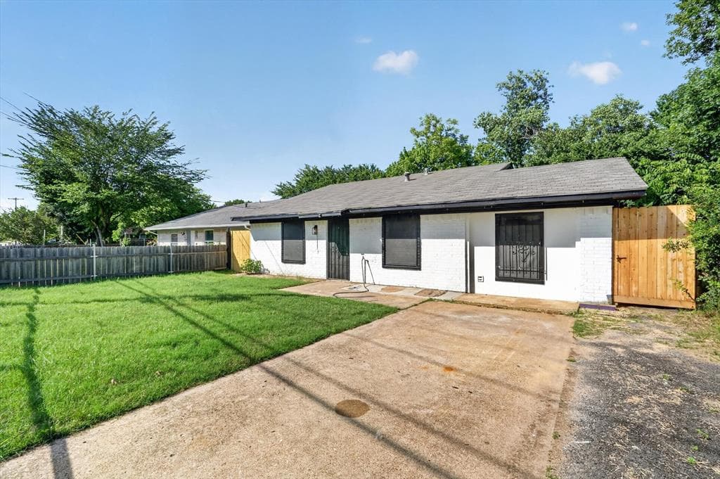 12415 Kleberg Rd