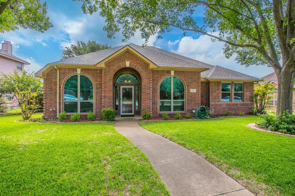 1410 Holveck Dr