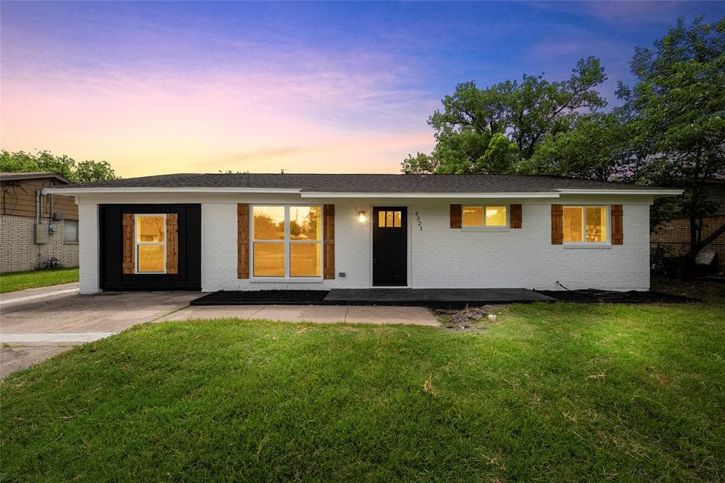 4321 Greenbriar Dr