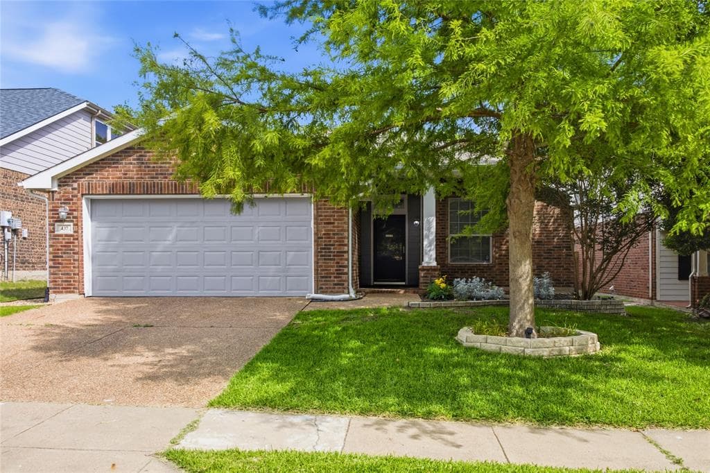 437 Niagara Falls Dr