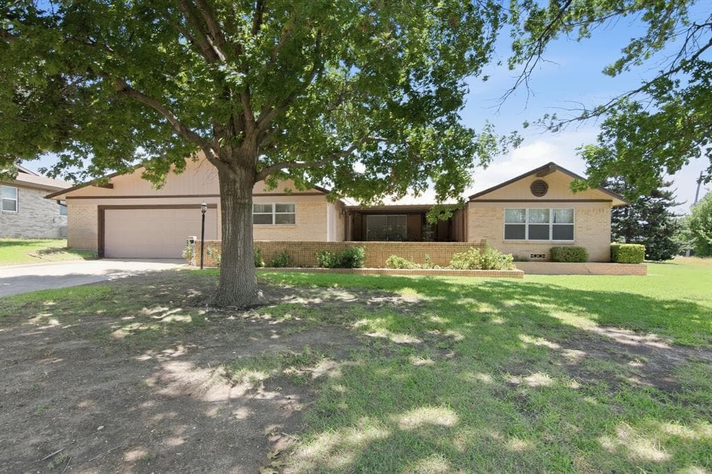 4100 Big Bend Trl