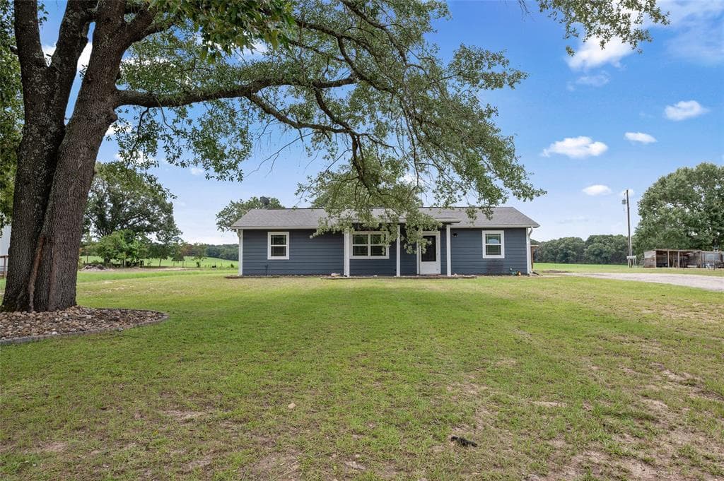 821 County Road 3245