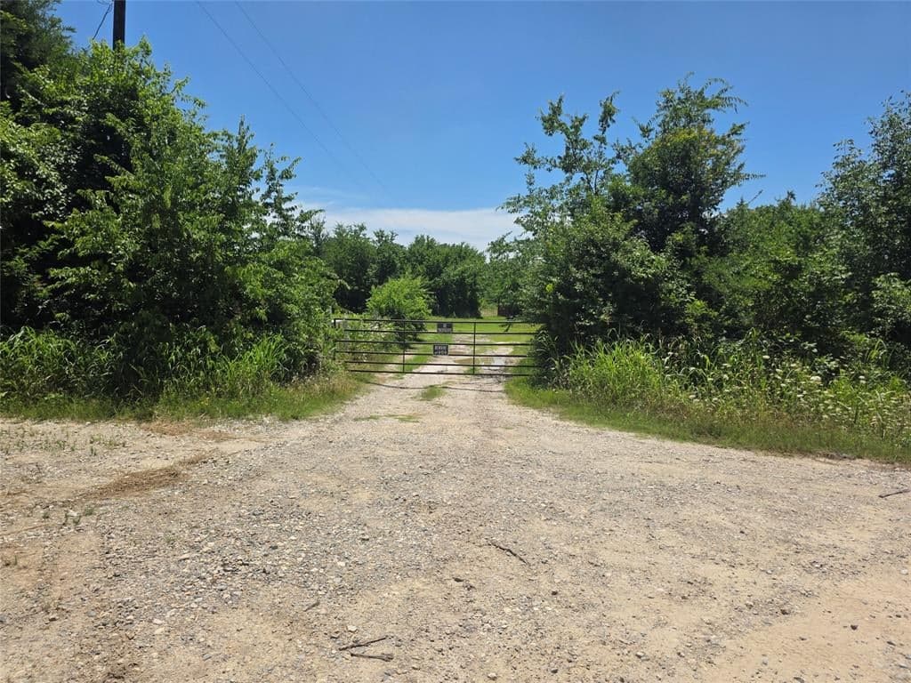 4587 County Road 4415