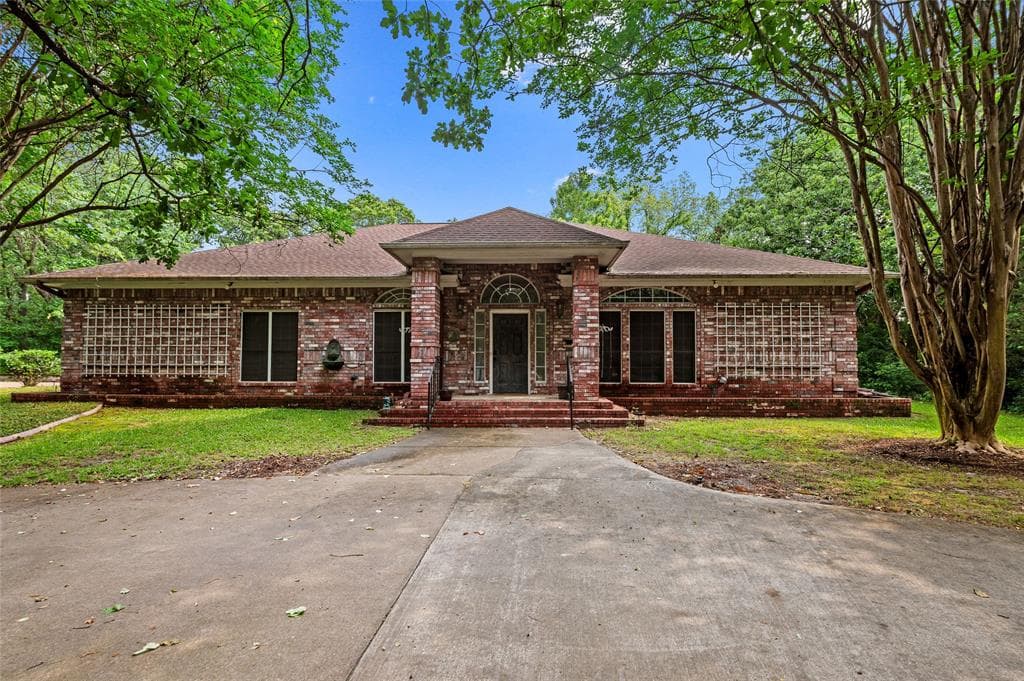 605 County Road 2310