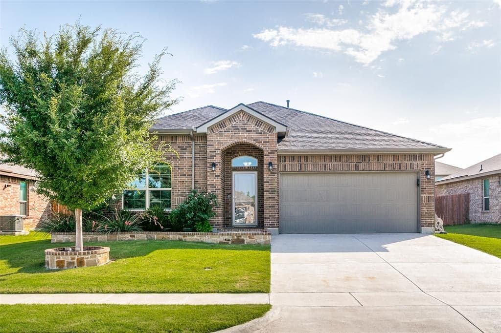1212 Pacifica Trl