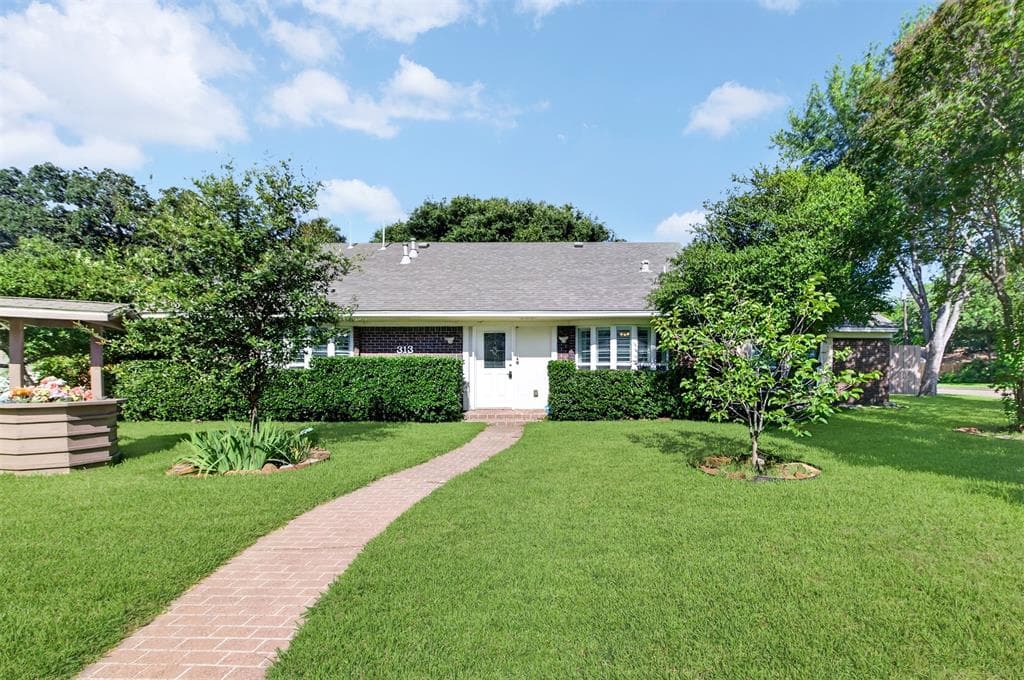 313 King Richard St