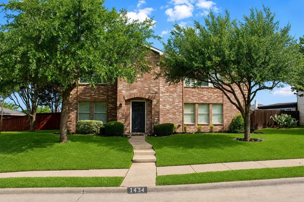 1434 Lochspring Dr