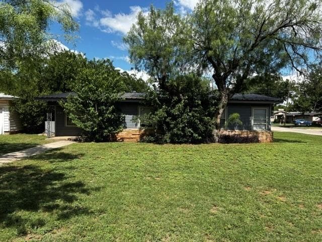 701 Forrest Ave