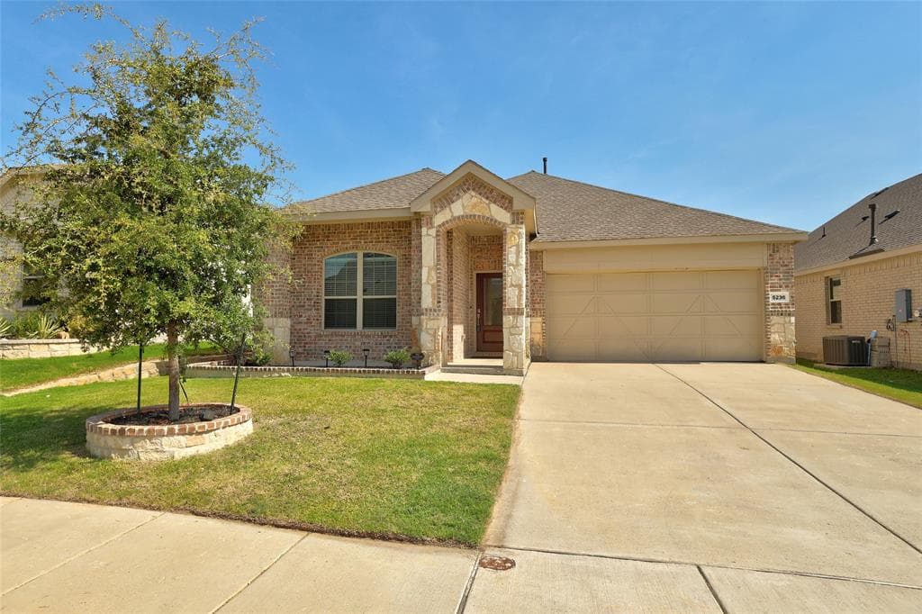 5236 Mountain Top Trl