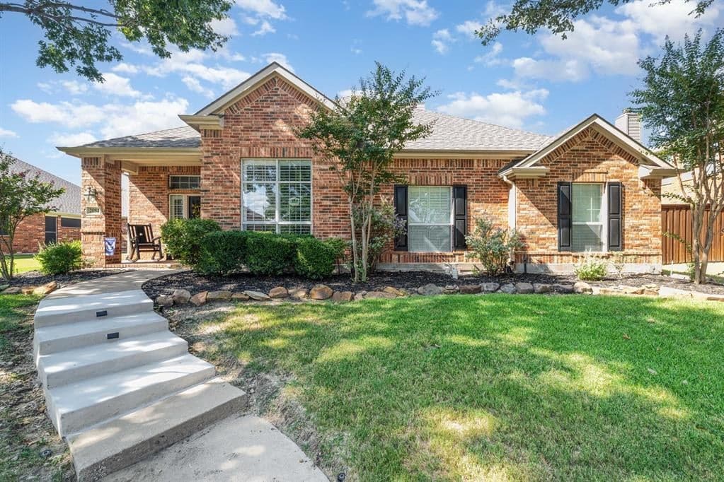 2084 Barret Dr