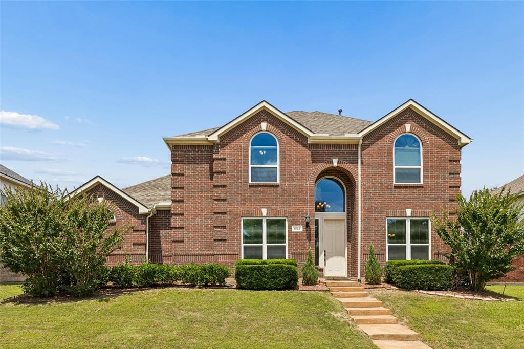 1926 Edgehill Dr