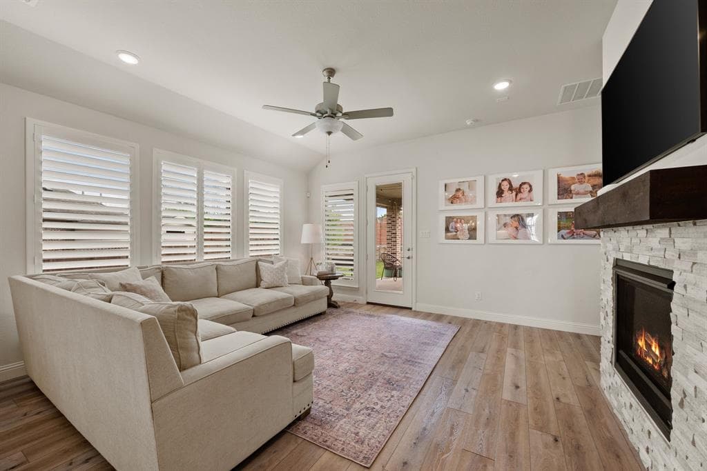 Gallery image 4