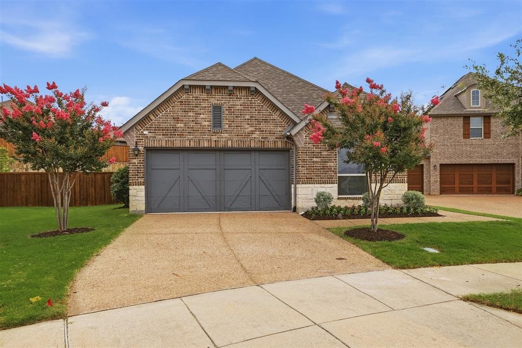 4556 Oriel Ln