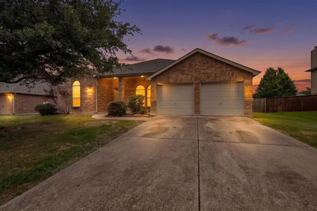 216 Spruce Trl