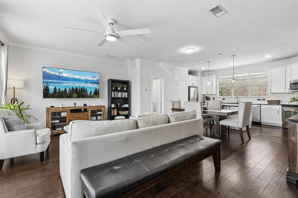 2700 Club Ridge Dr Apt 22