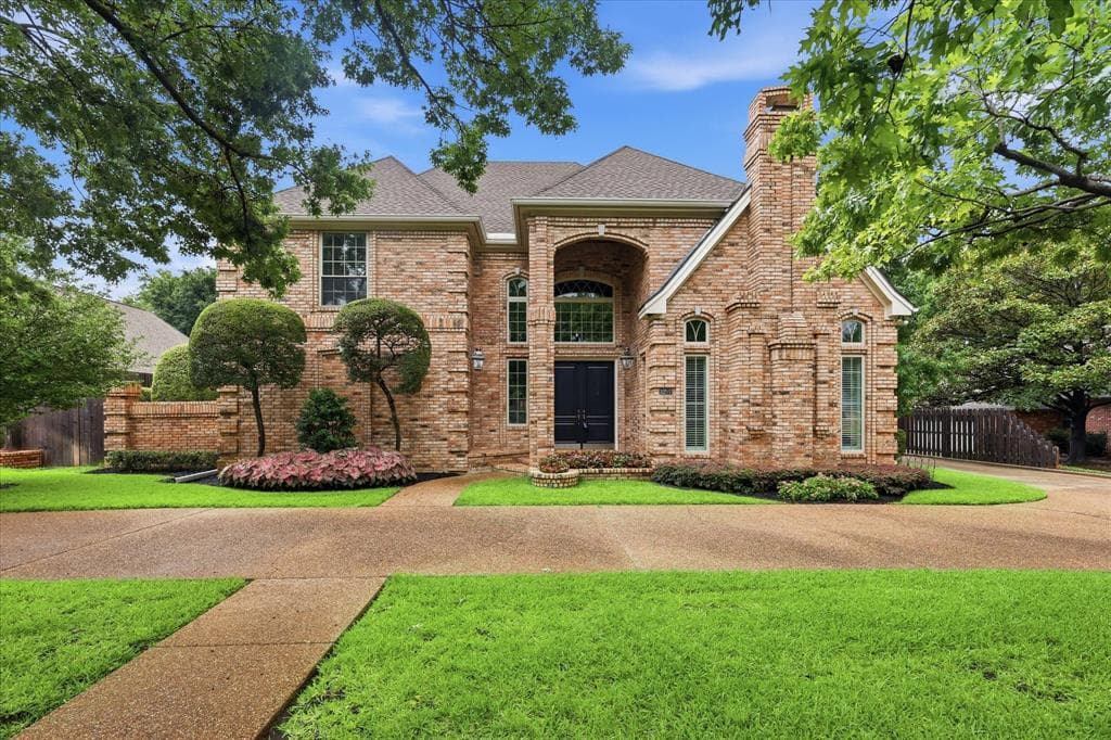 3207 St Albans Cir