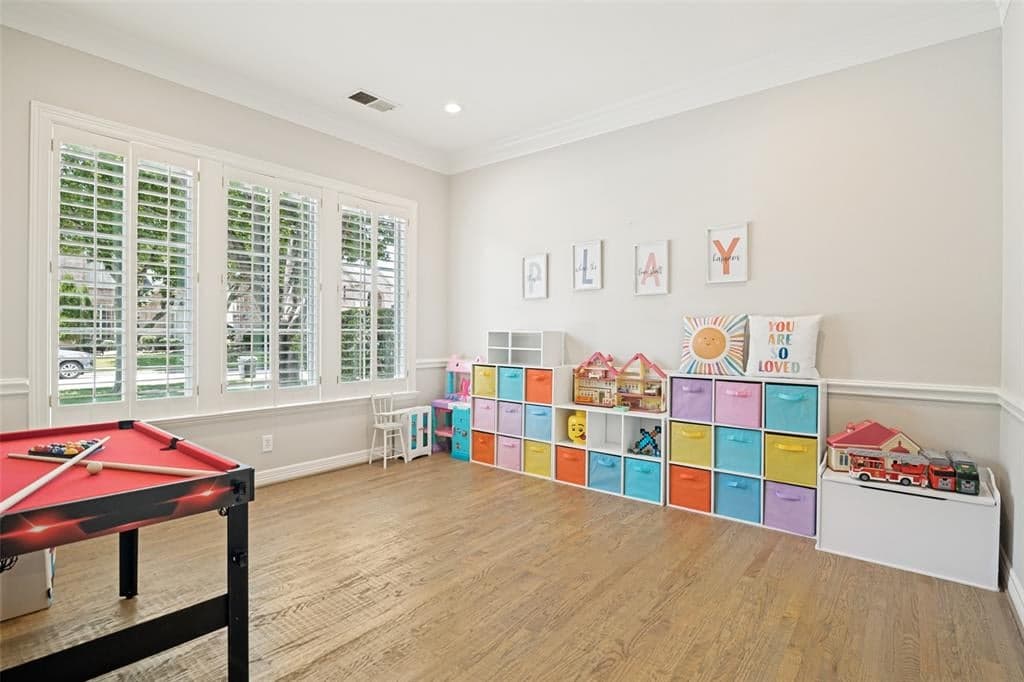 Gallery image 4