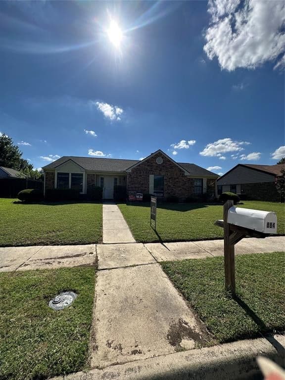 884 Bitternut Dr