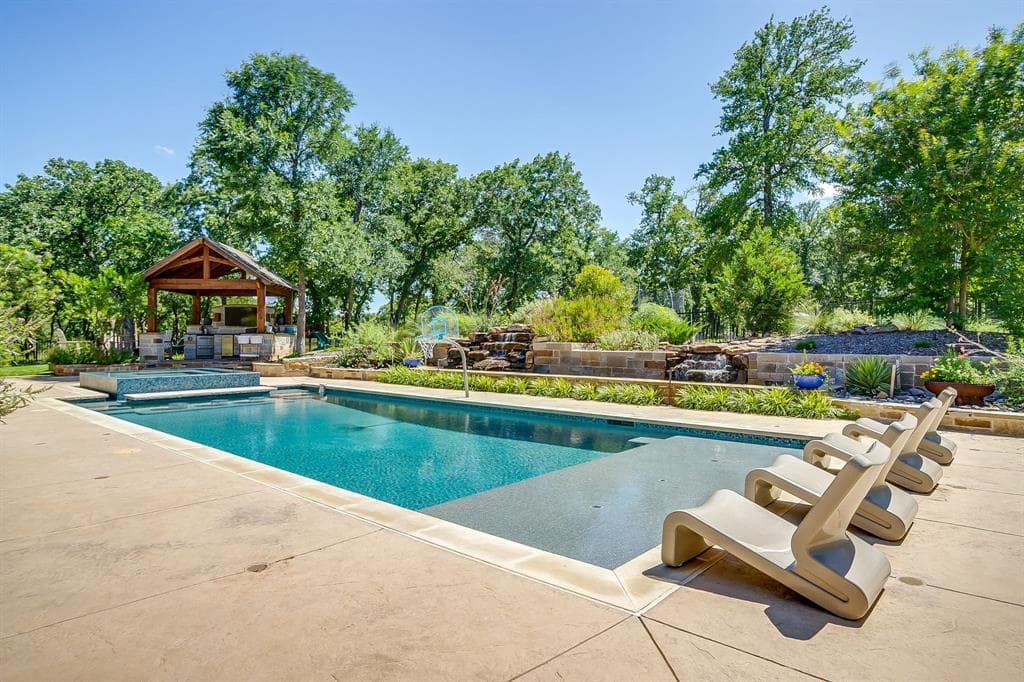 154 Creek Meadow Ct