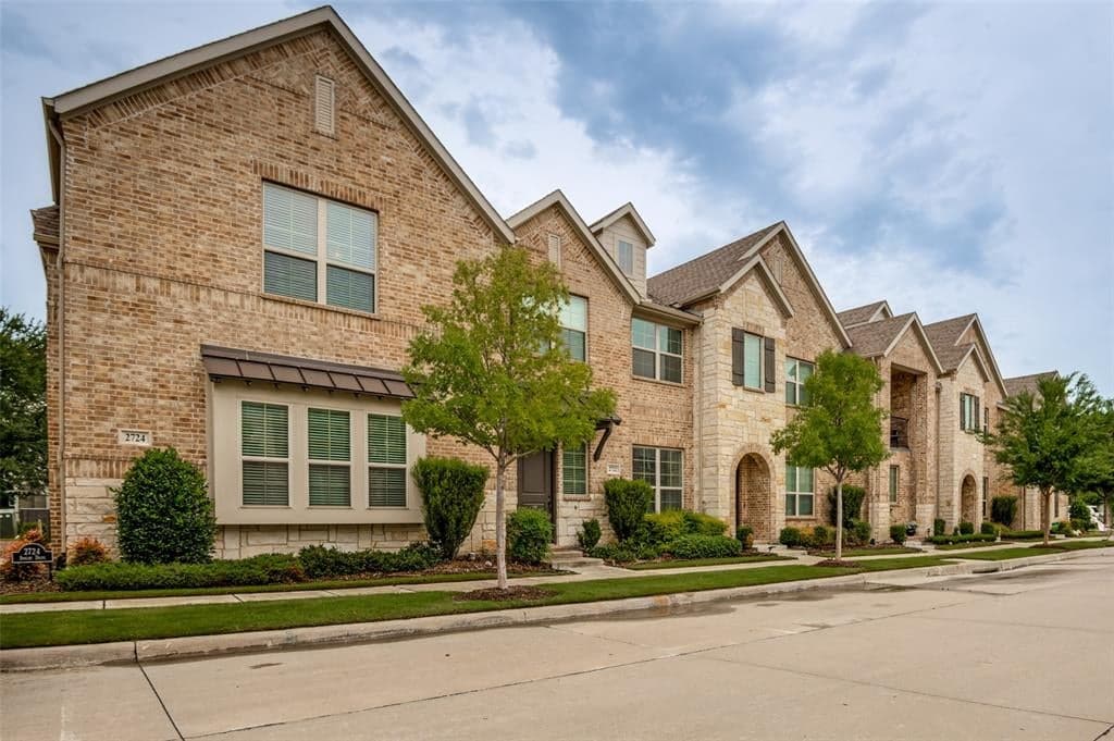 2724 Shelby Dr